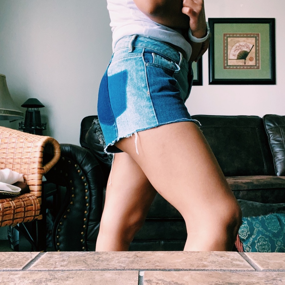 PacSun 3 Piece Blue Denim Highrise Icon Shorts - Picture 3 of 7